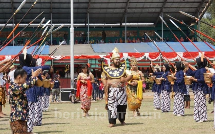 Drama Kolosal Mojopahit Babagan 1 dan Parade 1000 Meter Batik Tutup Mojo Spekta 2019