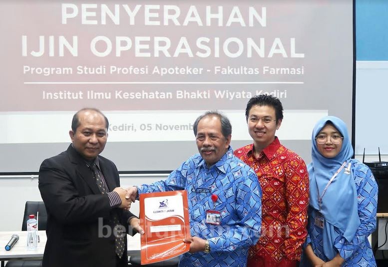 IIK Bhakti Wiyata Sekarang Punya Prodi Profesi Apoteker