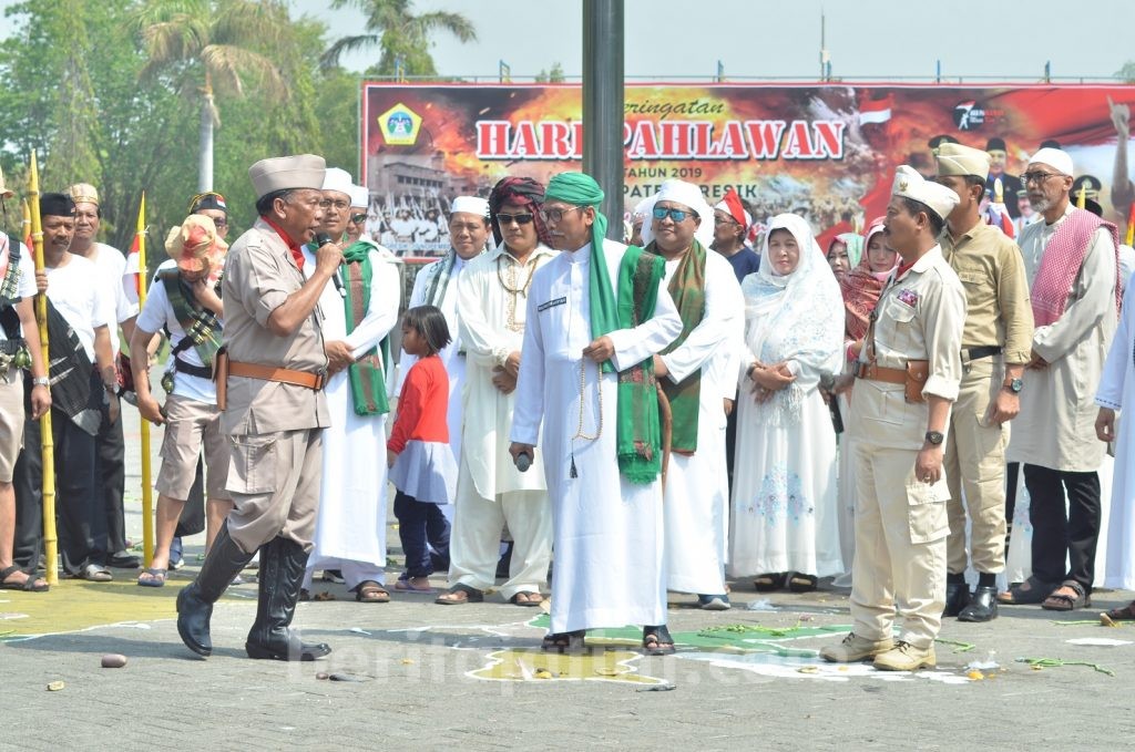 ASN Pemkab Gresik Gelar Drama Kolosal 10 November Tewasnya Mallaby