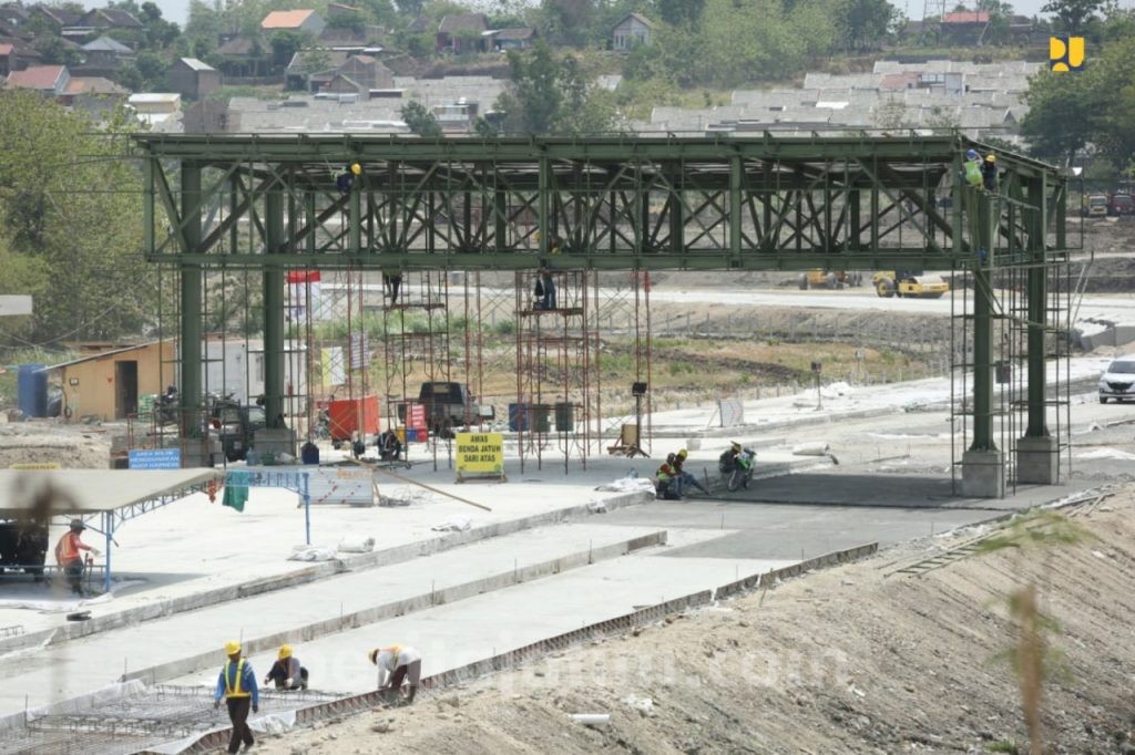 Jalan Tol Trans Jawa Dukung Geliat Ekonomi di Jawa Timur