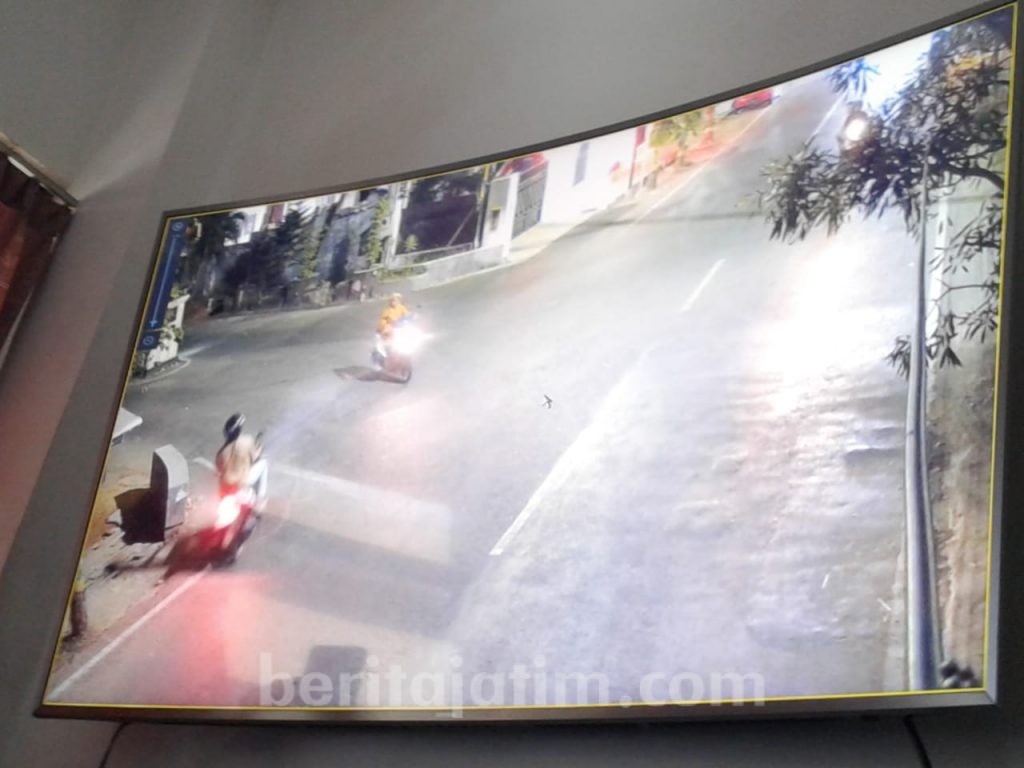 Buru Begal Payudara, Polisi Putar Rekaman CCTV di Rumdis Wabup