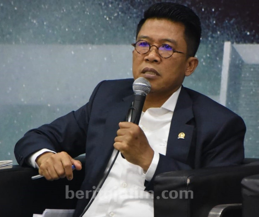 Begini Definisi Pahlawan Menurut Misbakhun