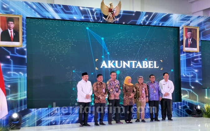 Gubernur Khofifah Luncurkan Smart BPKAD, Dua Provinsi Sudah Kepincut