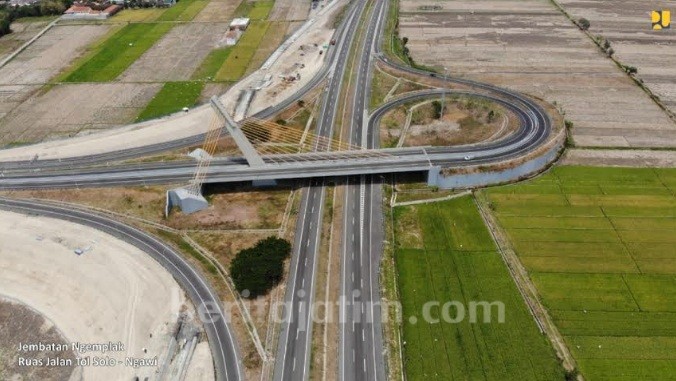 Jalan Tol Ngawi-Solo
