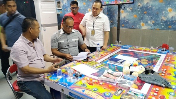 Wakapolda Jatim Benarkan Gerebek Arena Judi Ketangkasan di Surabaya, 87 Orang Diamankan