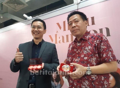 Kolaborasi dengan Mizzu, Khong Guan Kembangkan Face Palette Beraroma Vanila