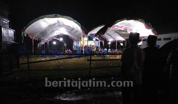 Penghitungan Surat Suara Pilkades Seretak di Sampang Sampai Tengah Malam