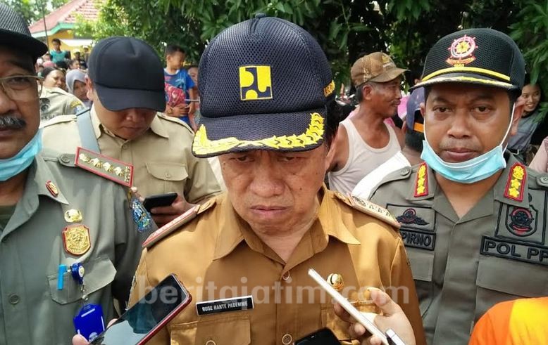 Ada 2 Bangunan Liar di Bantaran Kali Sadar Mojokerto