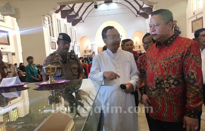 Keuskupan Surabaya Wadul Wawali Whisnu Sakti