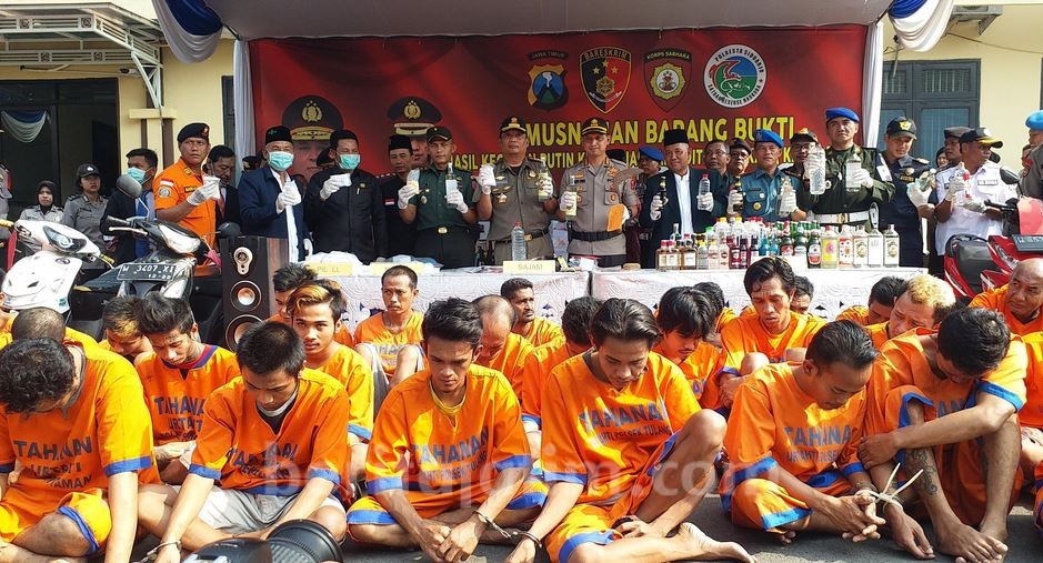 Polresta Sidoarjo Musnahkan Barang Bukti Hasil Operasi Cipta Kondisi