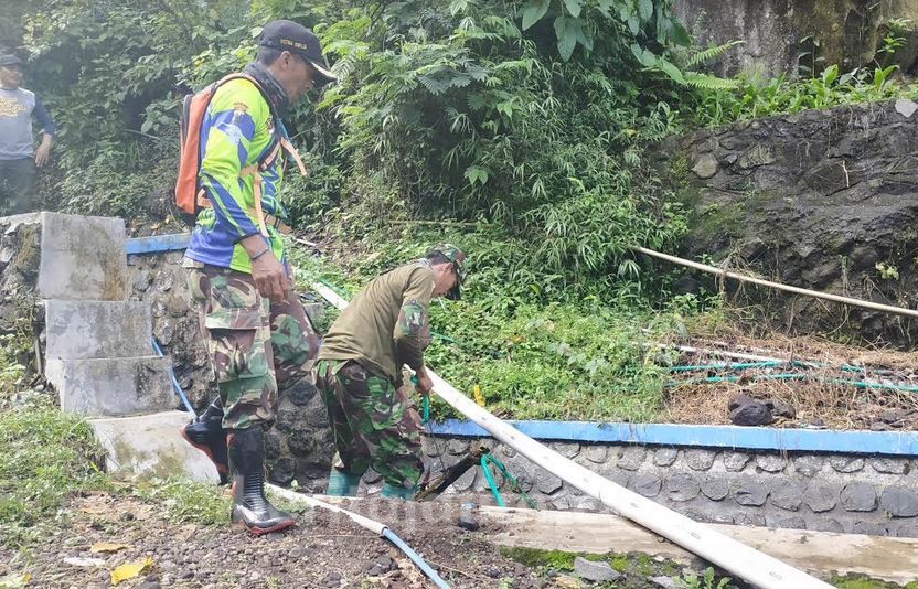 3 Pipa Saluran di Wana Wisata Air Panas Padusan Pacet Diperbaiki