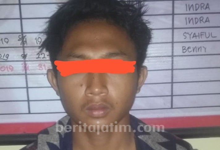 Pemuda Sumenep Jualan Sabu di Pinggir Jalan