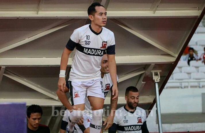 SNC10 Pimpin Madura United Hadapi Persija