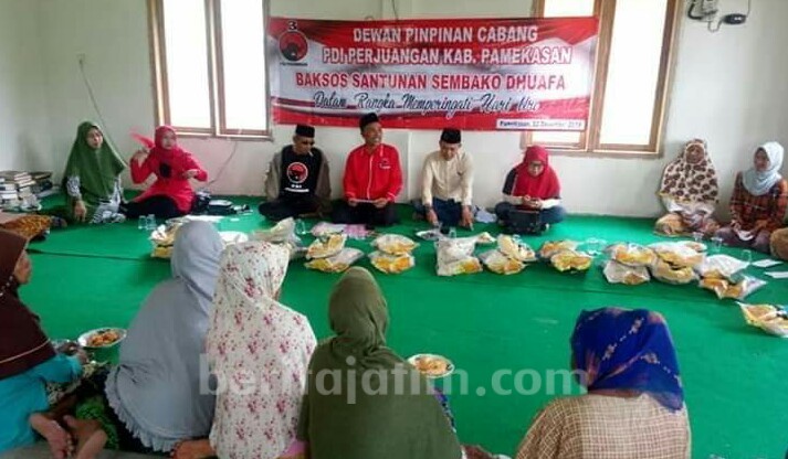 PDIP Pamekasan Santuni Janda dan Dhuafa