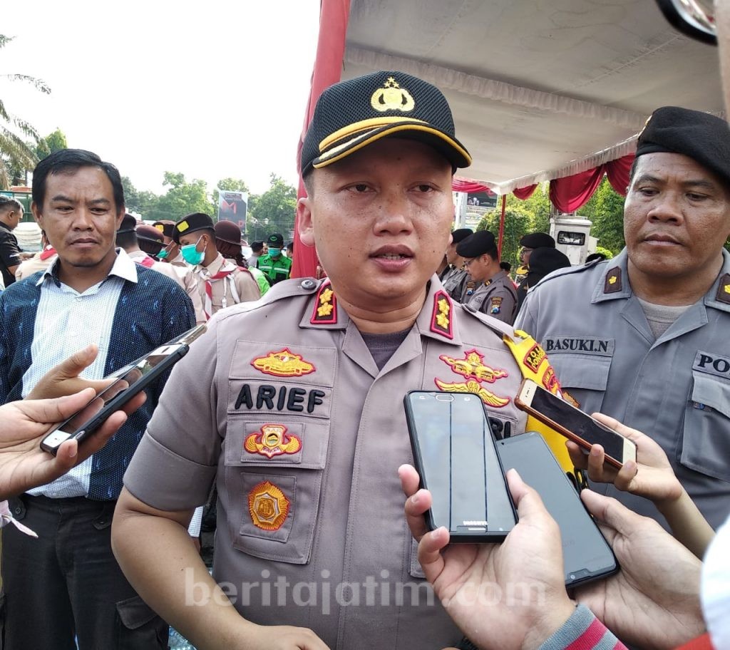 Amankan Nataru, Polres Ponorogo Terjunkan Anggota Berpakaian Preman