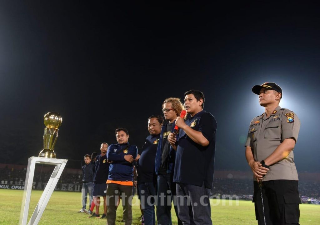 Wali Kota Kediri Saksikan Celebration Game Persik Lawan Persis