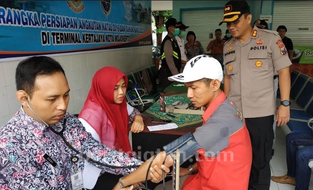 Polresta Mojokerto Gandeng Dishub Cek Kendaraan dan Kesehatan Pengemudi