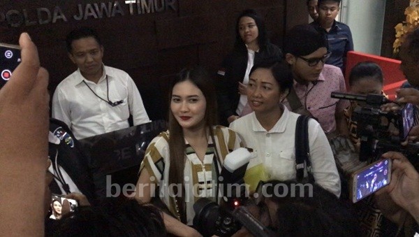 Nella Kharisma Resmi Lapor ke Polda Jatim