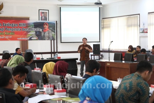 Diskominfo Kabupaten Kediri Beri Pelatihan Kreasi Visual untuk Pengelola Wisata