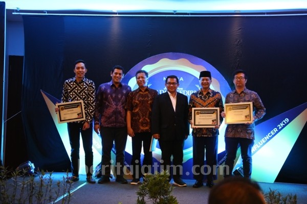 Desa Kwadungan Kabupaten Kediri Raih Penghargaan Mitra Radar Kediri Award 2019
