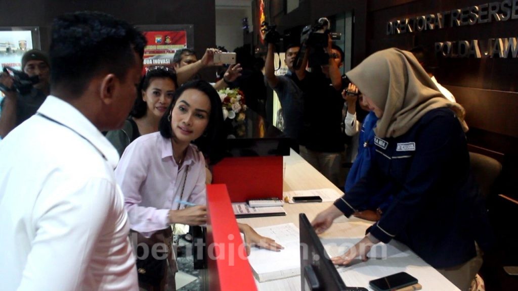 Terseret Kasus Investasi Bodong, Begini Peran Penyanyi Eka Deli