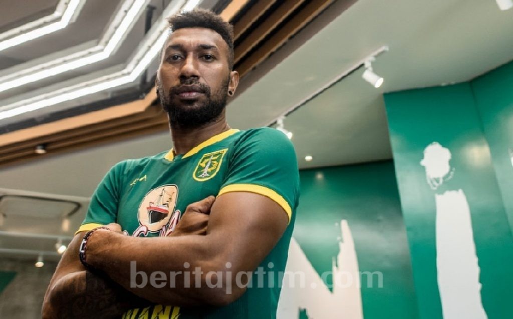 Ini Alasan Aji Kontrak Patrick Wanggai