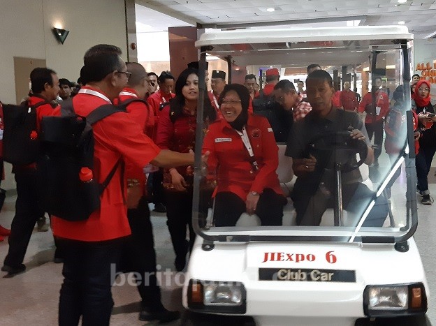 Soal Pilgub DKI Jakarta, Risma Mengaku Siap Jika Direkom PDIP