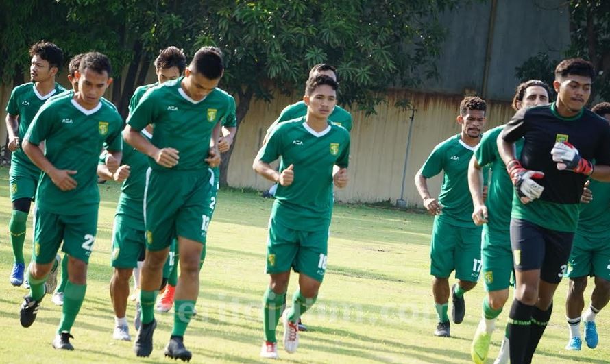 Enam Pemain Persebaya Tak Ikut Pemusatan, Ini Kata Aji Santoso