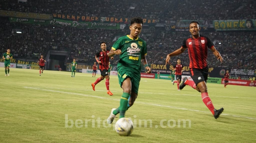 Ini Alasan Aji Santoso Turunkan Kombinasi Pemain Muda