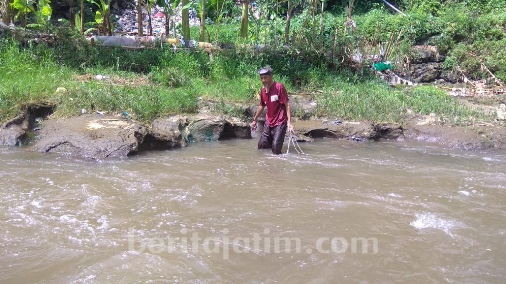 Mencari Jejak-jejak Kerajaan di Sungai Brantas