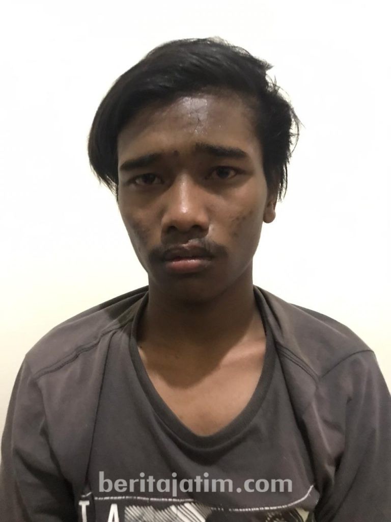 Pura-pura Tunjuk Foto dan Tanya Alamat, Dua Pemuda Gasak Ponsel