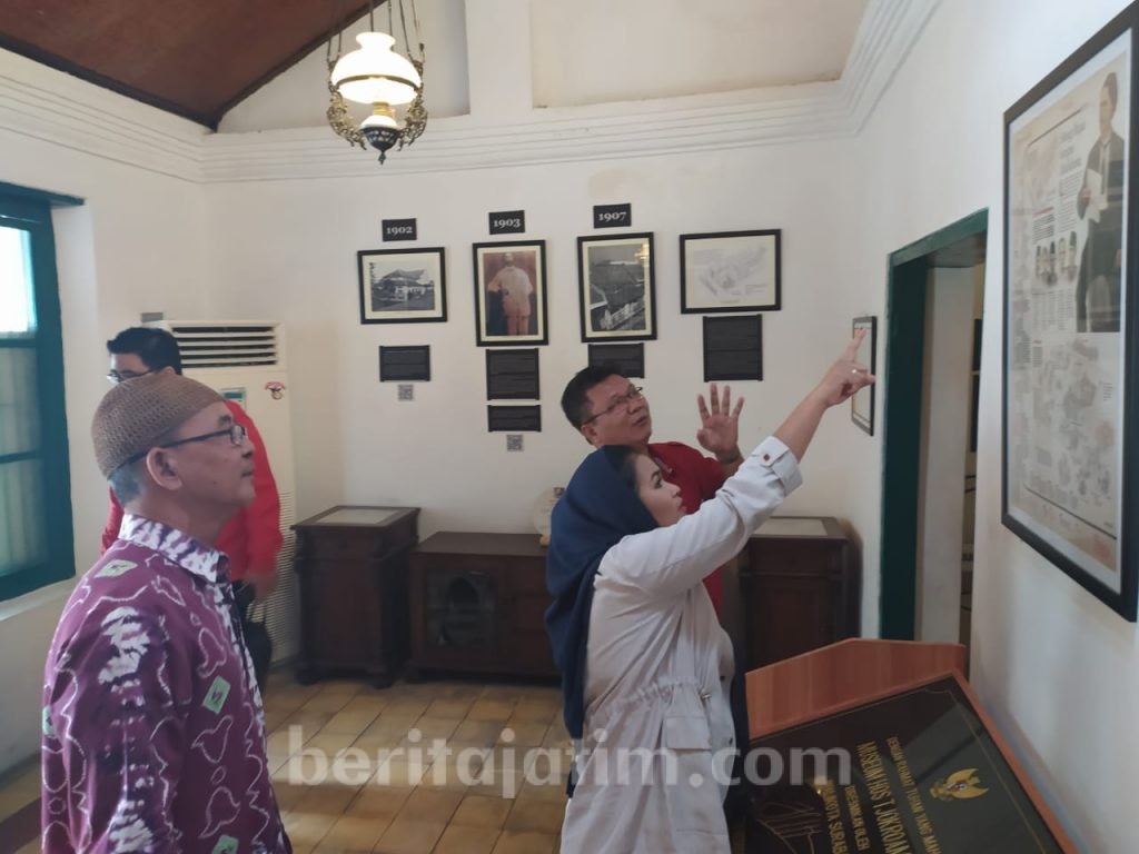 Pemkot Didesak Lestarikan Jejak Sejarah Bung Karno di Surabaya