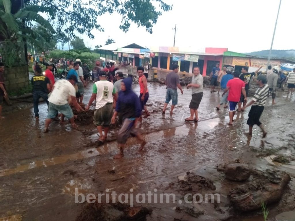 Banjir Bandang Terjang Dua Desa di Kabupaten Malang