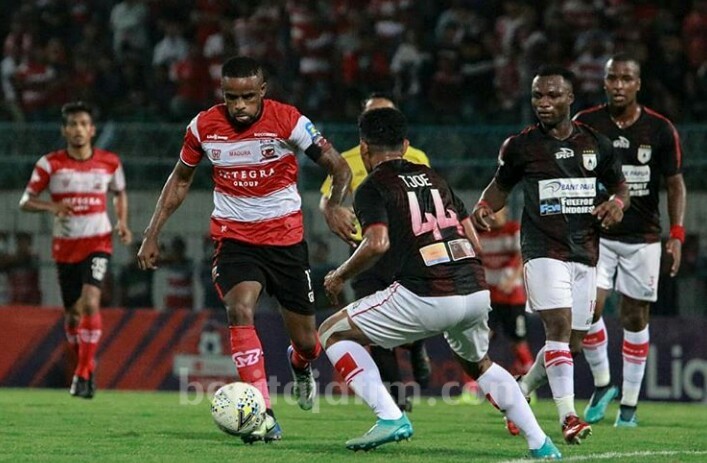 Ini Motivasi Greg Nwokolo Bersama Madura United