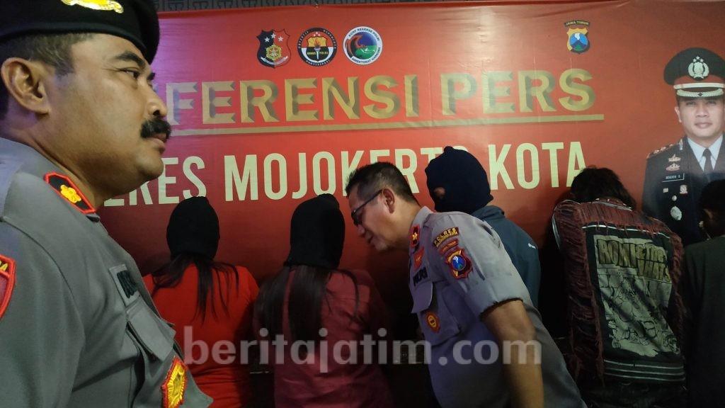 Polresta Mojokerto Amankan 8 Pasangan Bukan Suami-istri, 7 Pasangan Diamankan di Tempat Kos