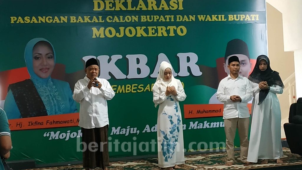 Kiai Asep Izinkan Putra Sulungnya Dampingi Istri Mantan Bupati MKP Maju Pilbup Mojokerto