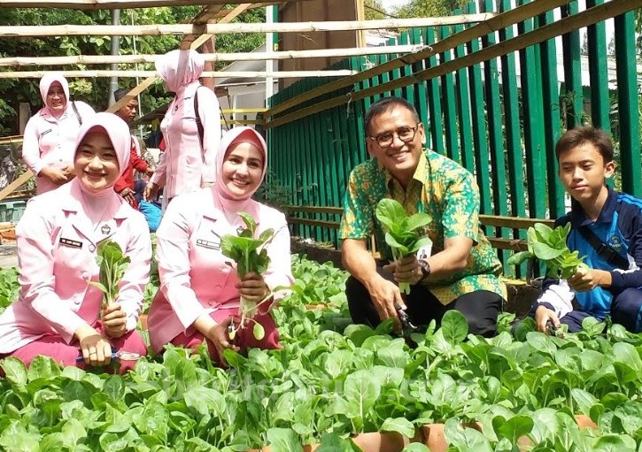 Puluhan Siswa SLB Belajar Budidaya Tanaman Sayur dan Pupuk Kompos dari PG