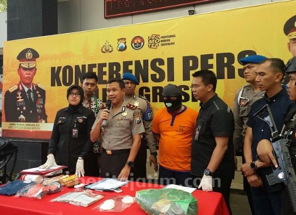 Jajakan ABG Asal Jabar di Warkop Gresik, Mucikari Diamankan Polisi