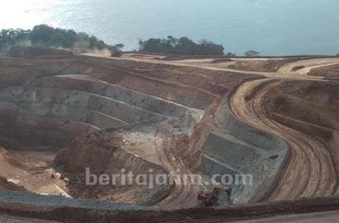 Warga Pancer Minta Gubenur Tidak Terkecoh Aksi Demo Tambang Emas