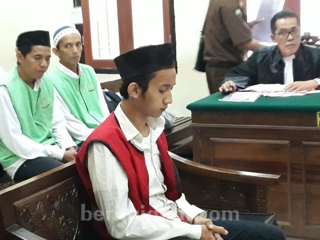 Miliki 30 Ribu Butir Pil Dobel L, Majid Dihukum Enam Tahun