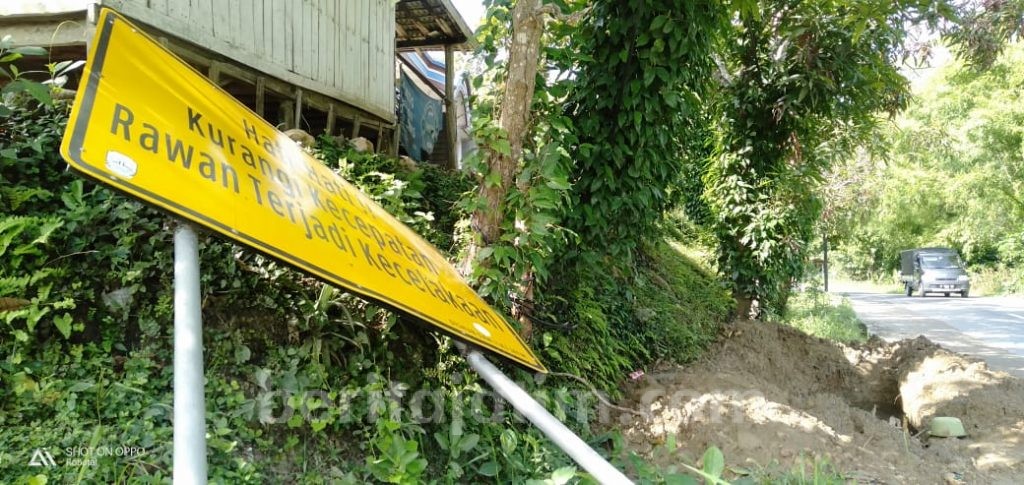 Rambu Lalin Rusak, Dishub Sampang Tunggu Survei