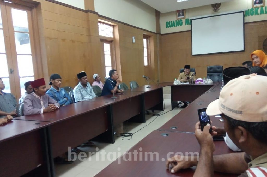 Puluhan PKL Minta Solusi ke Bupati Bangkalan