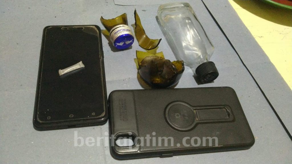 Botol Minuman Suplemen Berisi Sabu Dibuang di Kantor KUA