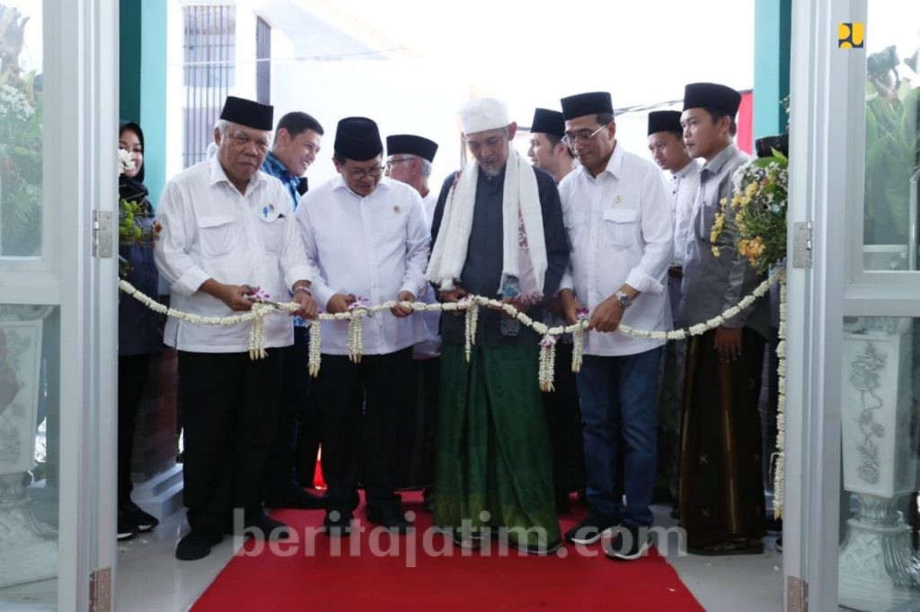 Tiga Menteri Resmikan Rusun Santri di Kediri