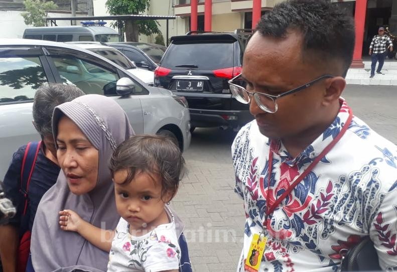 Sumringah ‘Bebas’ dari Rutan, Zikria Akan Temui Risma