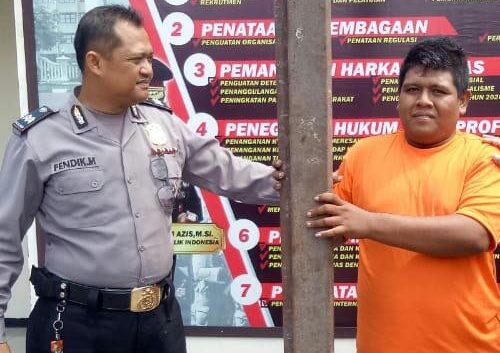 Gelapkan Pipa Besi, Seorang Security Diamankan Polisi