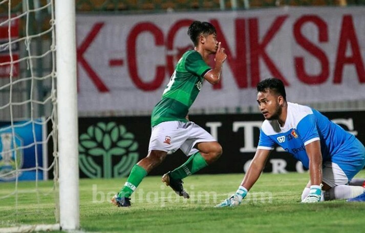 Madura United Antisipasi Variasi Serangan Persebaya