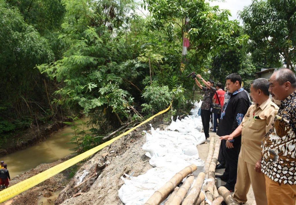 Wali Kota Kediri Respon Cepat Penanganan Longsor Pojok