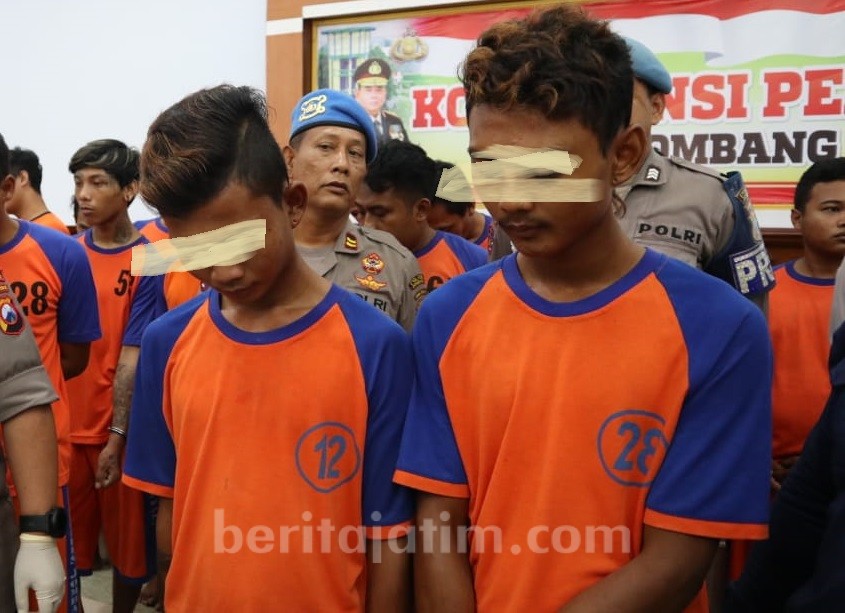 Kakak Beradik Perkosa Dua Gadis ABG