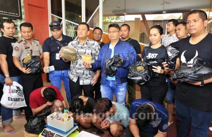 Produksi Ganja Sintetis, Apartemen di Siwalankerto Digerebek Polisi